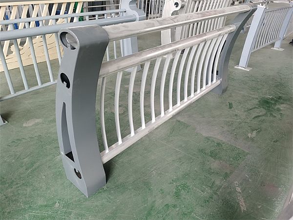 铝合金护栏